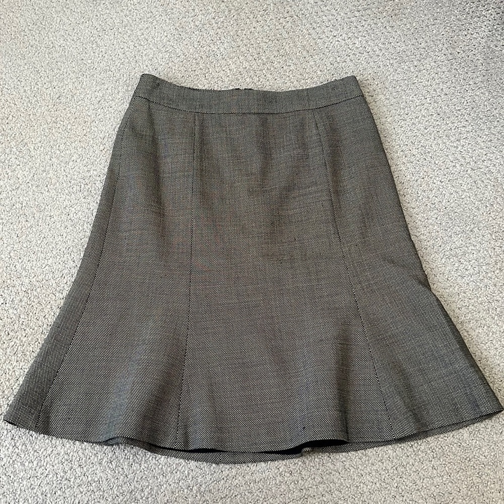 Banana Republic Petites Sz 0P Ruffle bottom wool
